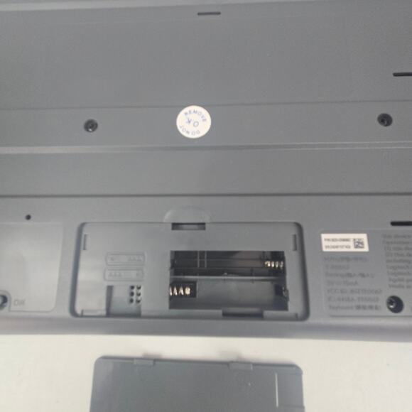 Logitech mk320 Wireless Full Keyboard & Mouse Combo with USB Receiver - Picture 10 of 14